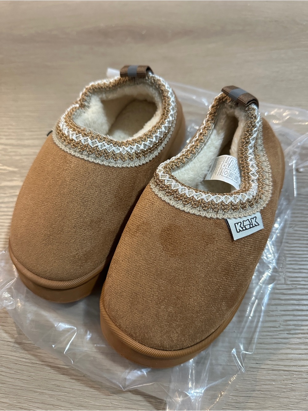 Cozy Women's Mule Clogs in Tan with Cream Trim